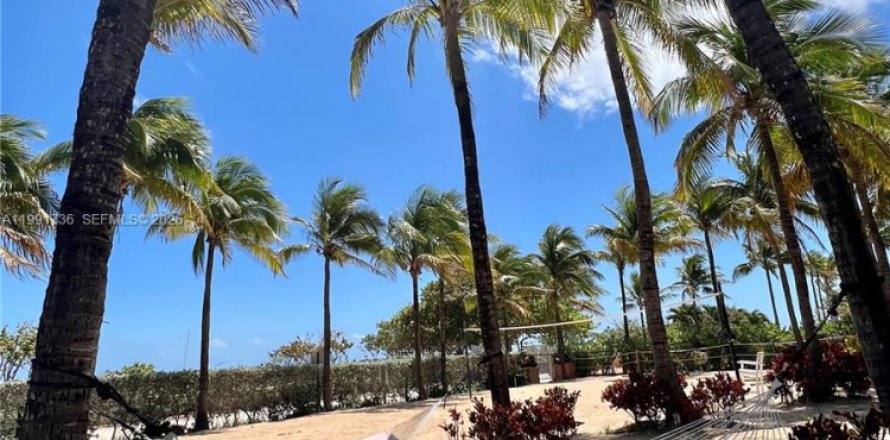 Condo à Surfside, Floride, 1 chambre № 2089791