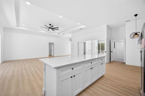 Villa ou maison à vendre à Punta Gorda, Floride: 4 chambres, 177.91 m2 № 2201004 - photo 14