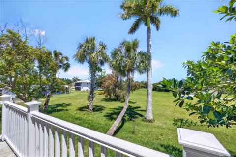 Villa ou maison à vendre à Punta Gorda, Floride: 4 chambres, 177.91 m2 № 2201004 - photo 30