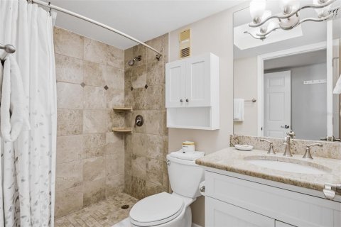 Купить кондоминиум в Индиан-Шорс, Флорида 5 комнат, 133.78м2, № 2097736 - фото 29