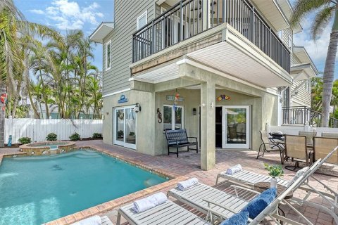 Casa en venta en Holmes Beach, Florida, 3 dormitorios, 187.29 m2 № 1912541 - foto 4