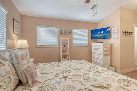 Casa en venta en Holmes Beach, Florida, 3 dormitorios, 187.29 m2 № 1912541 - foto 28