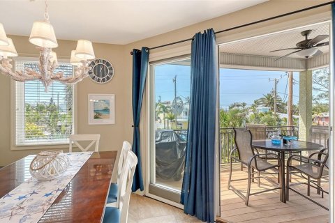 Casa en venta en Holmes Beach, Florida, 3 dormitorios, 187.29 m2 № 1912541 - foto 13