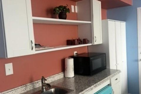 Купить кондоминиум в Дейтона - Бич-Шорс, Флорида 4 комнаты, 73.67м2, № 1780481 - фото 16