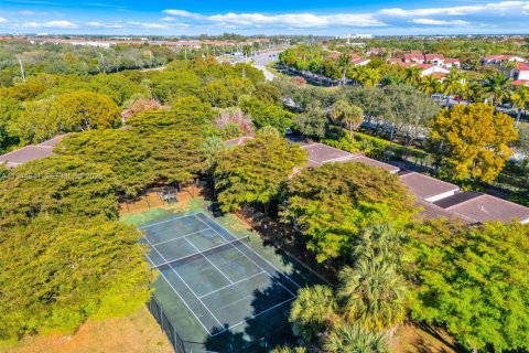 Купить кондоминиум в Мирамар, Флорида 1 спальня, 74.32м2, № 2001741 - фото 21