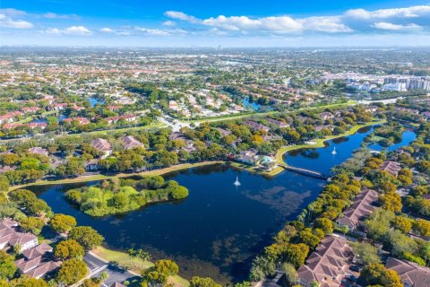 Купить кондоминиум в Мирамар, Флорида 1 спальня, 74.32м2, № 2001741 - фото 29