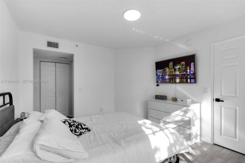 Купить кондоминиум в Мирамар, Флорида 1 спальня, 74.32м2, № 2001741 - фото 14