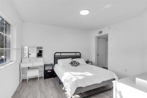 Купить кондоминиум в Мирамар, Флорида 1 спальня, 74.32м2, № 2001741 - фото 12