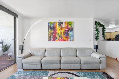 Condominio en venta en Aventura, Florida, 2 dormitorios, 109.72 m2 № 2035948 - foto 21