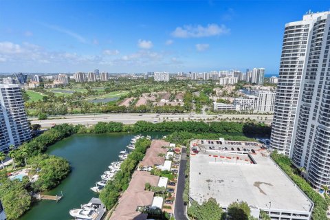 Condominio en venta en Aventura, Florida, 2 dormitorios, 109.72 m2 № 2035948 - foto 5