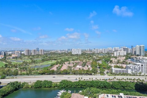 Condominio en Aventura, Florida, 2 dormitorios  № 2035948