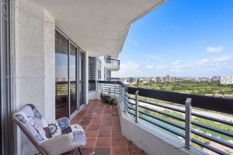 Condominio en venta en Aventura, Florida, 2 dormitorios, 109.72 m2 № 2035948 - foto 8