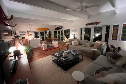 Снять в аренду виллу или дом в Ки-Бискейн, Флорида 4 спальни, 167.04м2, № 2046844 - фото 25