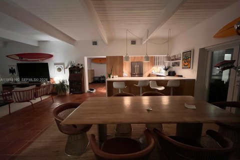 Снять в аренду виллу или дом в Ки-Бискейн, Флорида 4 спальни, 167.04м2, № 2046844 - фото 24