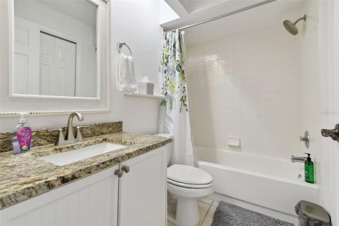 House in Bradenton, Florida 2 bedrooms, 138.7 sq.m. № 1530246 - photo 17