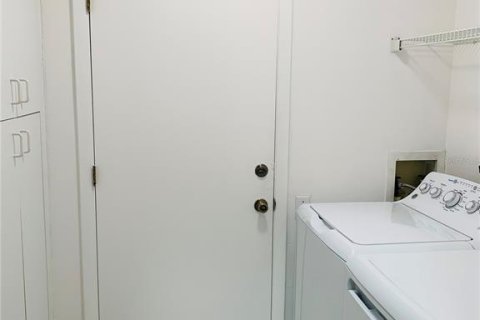 House in Bradenton, Florida 2 bedrooms, 138.7 sq.m. № 1530246 - photo 18