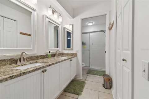 House in Bradenton, Florida 2 bedrooms, 138.7 sq.m. № 1530246 - photo 15