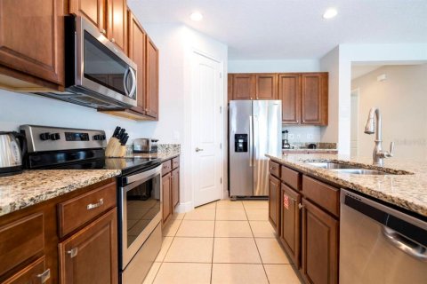 House in Kissimmee, Florida 4 bedrooms, 219.53 sq.m. № 2098069 - photo 4