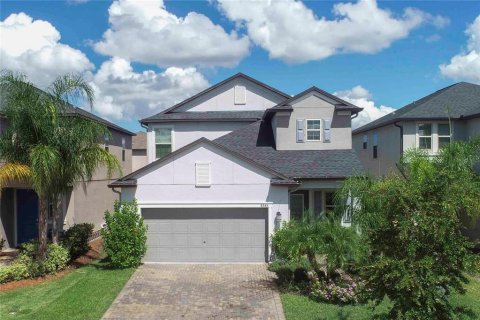 House in New Port Richey, Florida 5 bedrooms, 229.1 sq.m. № 2277531