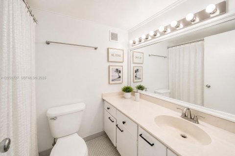 Condominio en alquiler en Miami Beach, Florida, 51.28 m2 № 2179618 - foto 5