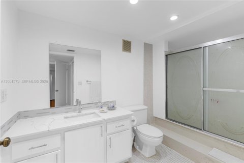 Condo in Weston, Florida, 2 bedrooms  № 2065984 - photo 20