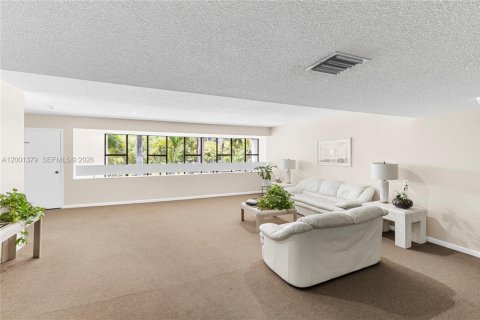 Condo in Weston, Florida, 2 bedrooms  № 2065984 - photo 7