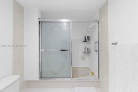 Condo in Weston, Florida, 2 bedrooms  № 2065984 - photo 18