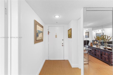 Condo in Weston, Florida, 2 bedrooms  № 2065984 - photo 9