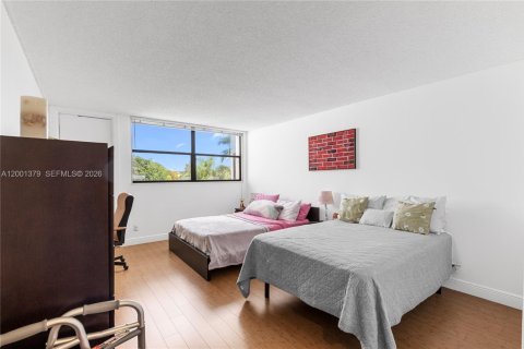 Condo in Weston, Florida, 2 bedrooms  № 2065984 - photo 25