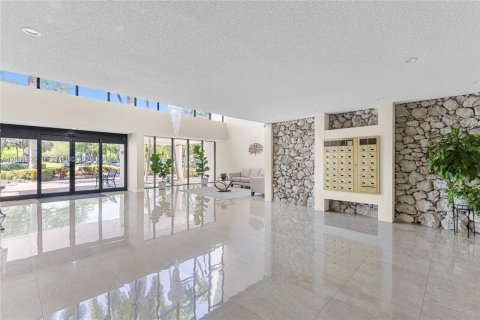 Condo in Weston, Florida, 2 bedrooms  № 2065984 - photo 5