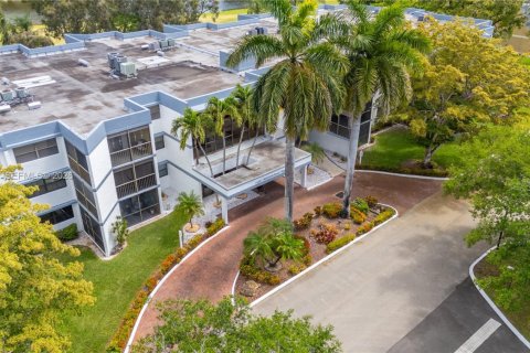 Condo in Weston, Florida, 2 bedrooms  № 2065984 - photo 4