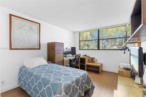 Condo in Weston, Florida, 2 bedrooms  № 2065984 - photo 19