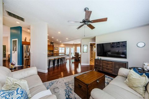Casa en venta en Palm Harbor, Florida, 3 dormitorios, 228.73 m2 № 1508894 - foto 23