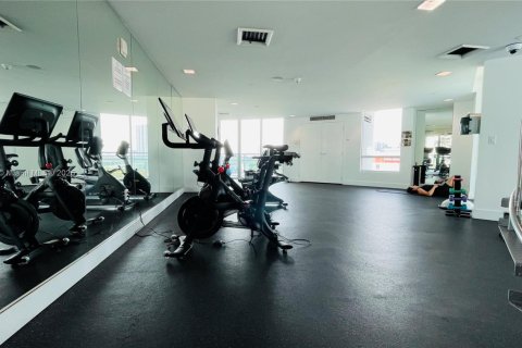 Condominio en alquiler en Miami, Florida, 1 dormitorio, 65.4 m2 № 1895737 - foto 22