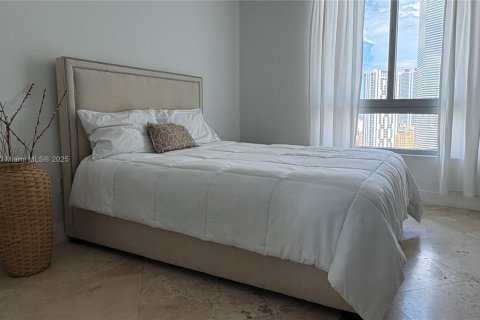 Condominio en alquiler en Miami, Florida, 1 dormitorio, 65.4 m2 № 1895737 - foto 10