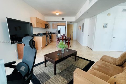 Condominio en alquiler en Miami, Florida, 1 dormitorio, 65.4 m2 № 1895737 - foto 8