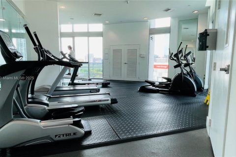 Condominio en alquiler en Miami, Florida, 1 dormitorio, 65.4 m2 № 1895737 - foto 20