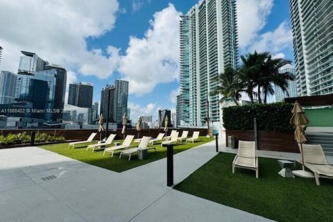 Condominio en alquiler en Miami, Florida, 1 dormitorio, 65.4 m2 № 1895737 - foto 30