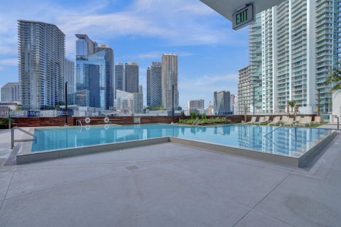 Condominio en alquiler en Miami, Florida, 1 dormitorio, 65.4 m2 № 1895737 - foto 15
