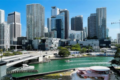 Condominio en alquiler en Miami, Florida, 1 dormitorio, 65.4 m2 № 1895737 - foto 18