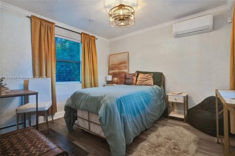 Villa ou maison à vendre à Wilton Manors, Floride: 2 chambres, 64.66 m2 № 1921892 - photo 11