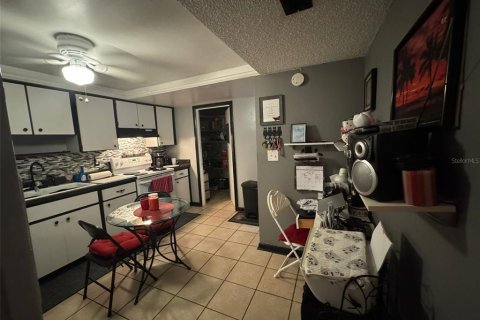 Condo in Jacksonville, Florida, 3 bedrooms  № 1893806 - photo 14