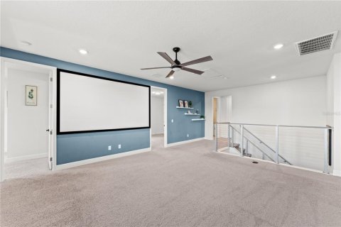 House in Orlando, Florida 5 bedrooms, 382.2 sq.m. № 1685149 - photo 30