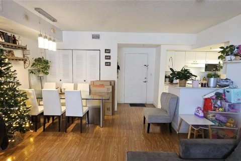 Снять в аренду кондоминиум в Майами, Флорида 2 спальни, 85.66м2, № 1970656 - фото 23