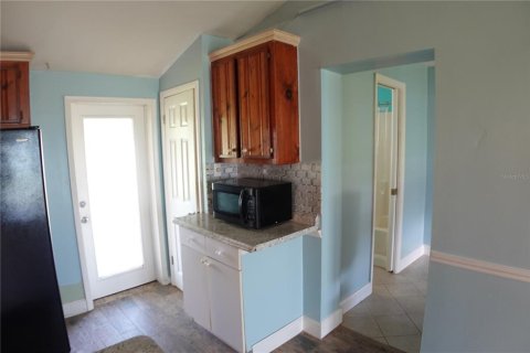 House in Englewood, Florida 4 bedrooms, 130.71 sq.m. № 1901008 - photo 21