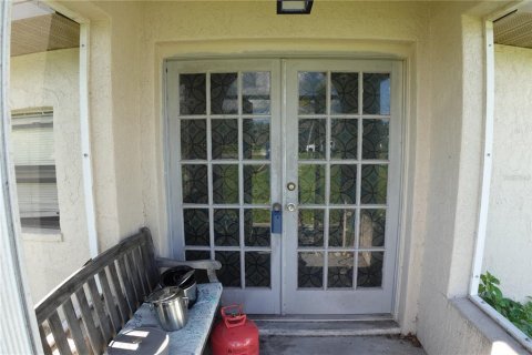 House in Englewood, Florida 4 bedrooms, 130.71 sq.m. № 1901008 - photo 7