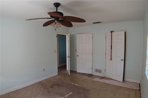 House in Englewood, Florida 4 bedrooms, 130.71 sq.m. № 1901008 - photo 28