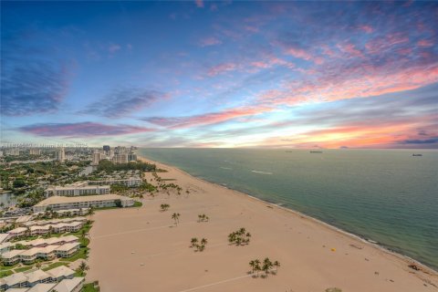 Condo in Fort Lauderdale, Florida, 2 bedrooms  № 1816363 - photo 3