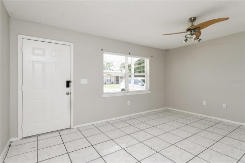 House in Kissimmee, Florida 3 bedrooms, 119.1 sq.m. № 2214705 - photo 6