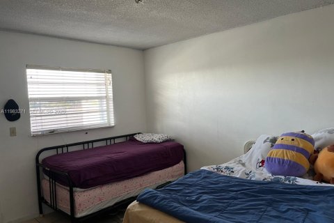 Copropriété à vendre à North Miami Beach, Floride: 2 chambres, 72.28 m2 № 2046691 - photo 14